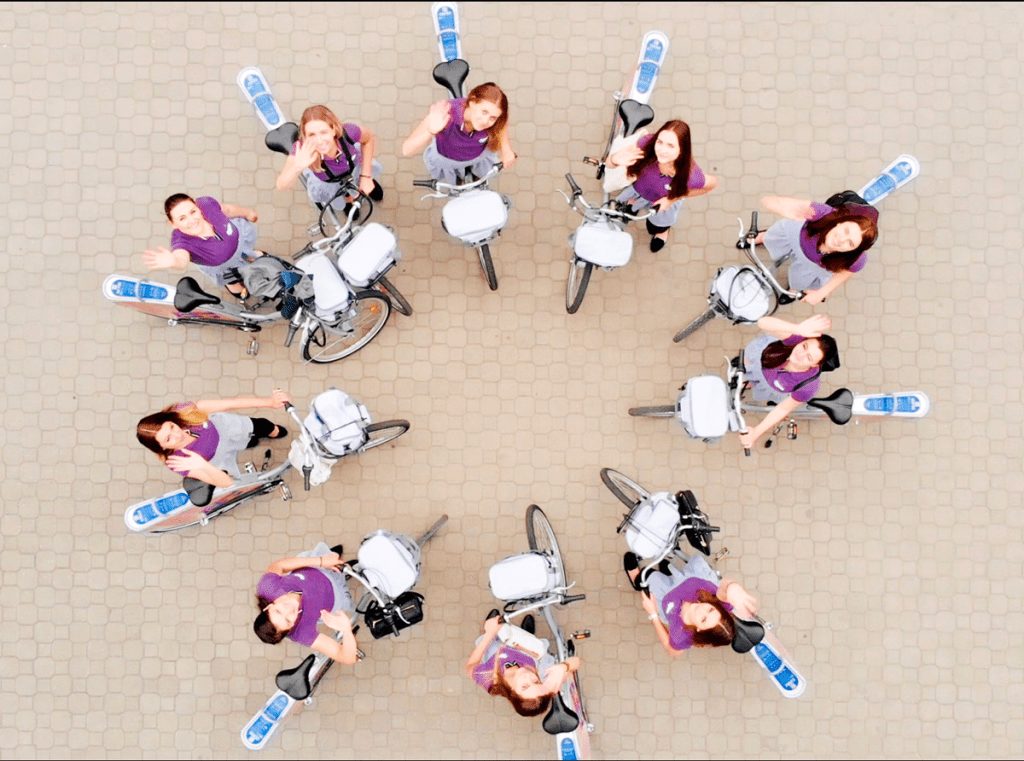 hostessy na evencie plenerowym