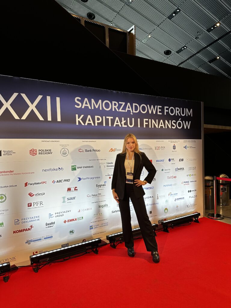 Hostessy DNA z Katowic na XXII Samorządowym Forum Kapitału i Finansów