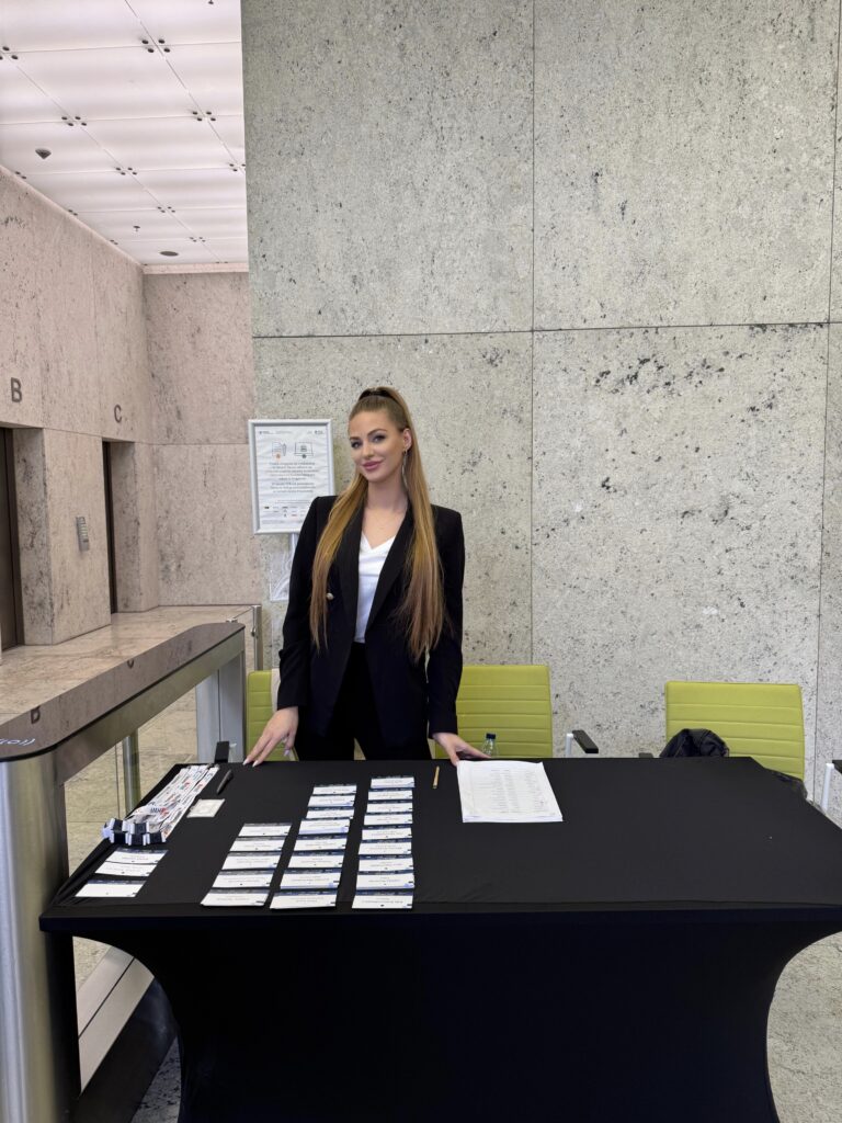 ?? Artykuł po polsku: Profesjonalna obsługa rejestracji podczas Tech Day by Datasite w Warszawie Kamila ? uśmiech, profesjonalizm i organizacja w jednym Podczas technologicznego wydarzenia Tech Day by Datasite, które odbyło się w Warszawie, jedną z kluczowych osób wspierających organizację była nasza hostessa Kamila. Odpowiadała ona za proces rejestracji gości ? pierwszy i niezwykle ważny kontakt uczestników z wydarzeniem. Rejestracja ? więcej niż tylko lista obecności Kamila przywitała wszystkich uczestników z uśmiechem, dbając nie tylko o sprawny przebieg formalności, ale także o przyjazną atmosferę. Każdy z gości otrzymał identyfikator, informacje o agendzie oraz pierwsze wrażenie, które ? jak wiadomo ? robi się tylko raz. Jej opanowanie, uprzejmość i doskonała organizacja zostały szybko zauważone przez organizatorów i uczestników. Znaczenie profesjonalnej obsługi Rejestracja na wydarzeniach biznesowych to nie tylko logistyczne zadanie ? to element budowania marki i zaufania do organizatora. Kamila swoją postawą idealnie oddała wartości naszej agencji: jakość, niezawodność i wysoka kultura osobista. Podsumowanie Tech Day by Datasite był kolejnym udanym projektem, w którym nasza agencja mogła pokazać, jak duże znaczenie ma odpowiednio dobrany personel. Kamila spisała się wzorowo, a jej obecność z pewnością przyczyniła się do pozytywnego odbioru wydarzenia. ? ?? Article in English: Professional Registration Support at Tech Day by Datasite in Warsaw Kamila ? a smile, professionalism, and organization in one During Tech Day by Datasite, a technology-focused event held in Warsaw, one of the key support roles was filled by our hostess Kamila. She was responsible for guest registration ? a crucial first touchpoint for all attendees. Registration ? more than just checking names Kamila greeted each guest with a smile, ensuring not only smooth registration but also a warm and welcoming experience. Each participant received a name tag, event agenda, and ? most importantly ? a great first impression. Her composure, friendliness, and top-notch organizational skills were quickly appreciated by both guests and organizers. The importance of professional support Registration at business events goes beyond logistics ? it?s about brand image and trust. Kamila perfectly represented our agency?s values: quality, reliability, and high personal standards. Summary Tech Day by Datasite was another successful project for our agency, showcasing the impact of skilled event personnel. Kamila?s performance was exemplary and undeniably contributed to the event?s positive reception. ? ? Meta opis (140 znaków): Kamila wspierała rejestrację gości podczas Tech Day by Datasite w Warszawie. Profesjonalna obsługa i uśmiech od pierwszego kontaktu.