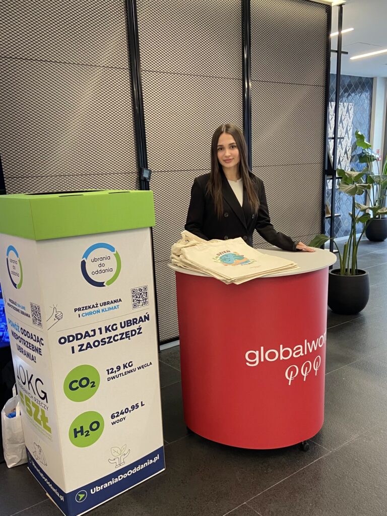 "Ubrania do oddania" z agencją hostess DNA w Krakowie, Wrocławiu, Katowicach i Łodzi