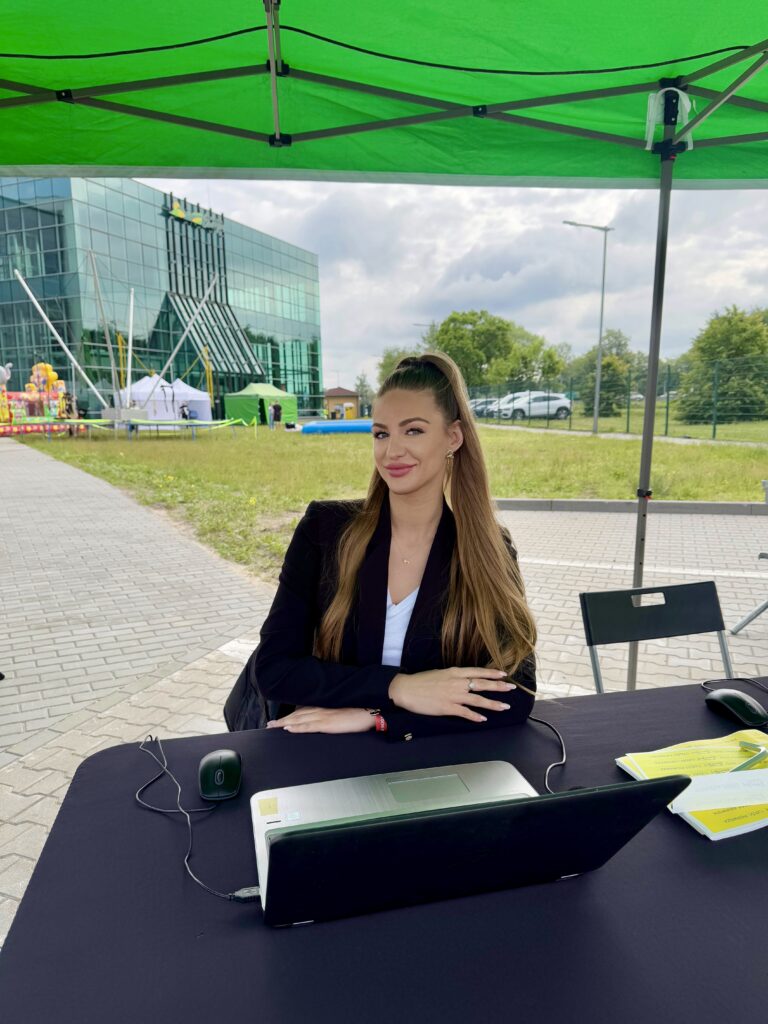 Hostessy DNA na firmowym pikniku InterEuropol w Małopolu