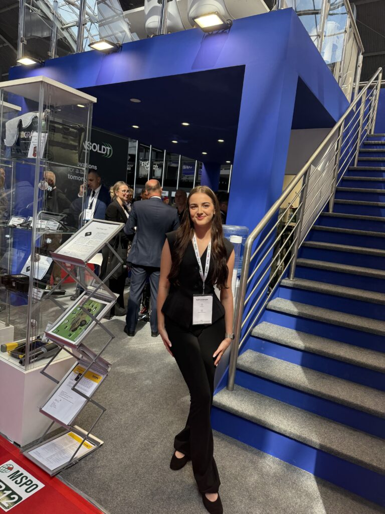 hostessy DNA na MSPO Kielce