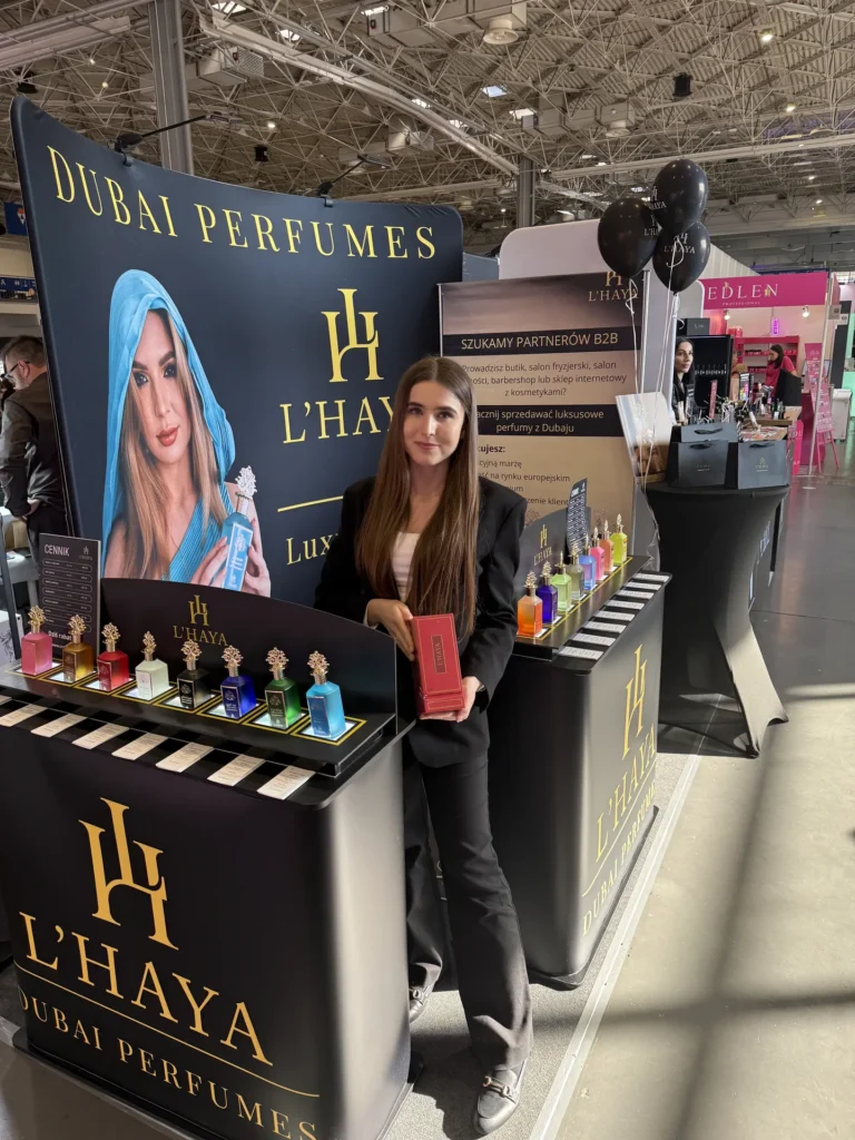 Hostessa DNA na targach LOOK i beautyVISION w Poznaniu
