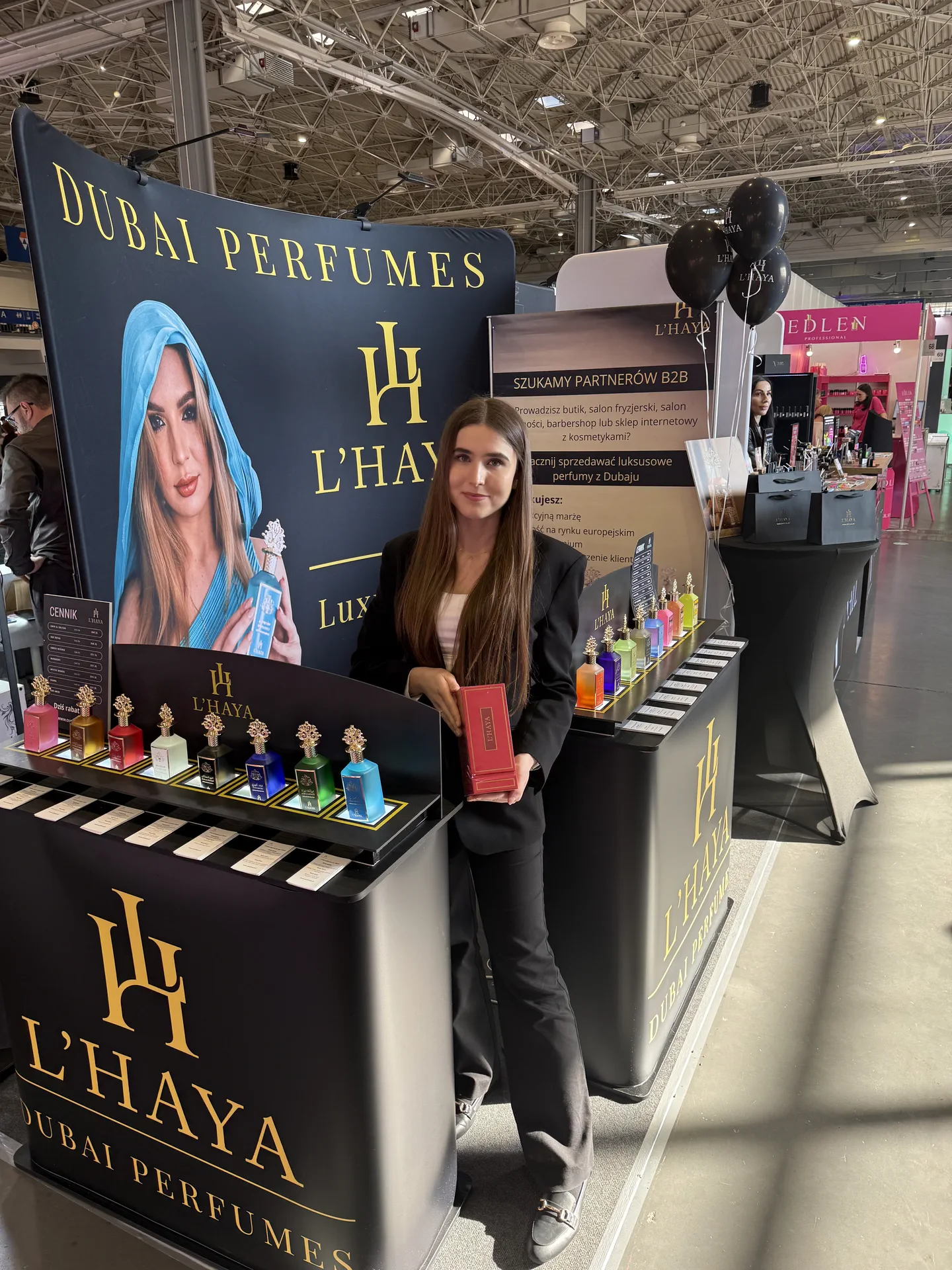 Hostessa DNA na targach LOOK i beautyVISION w Poznaniu